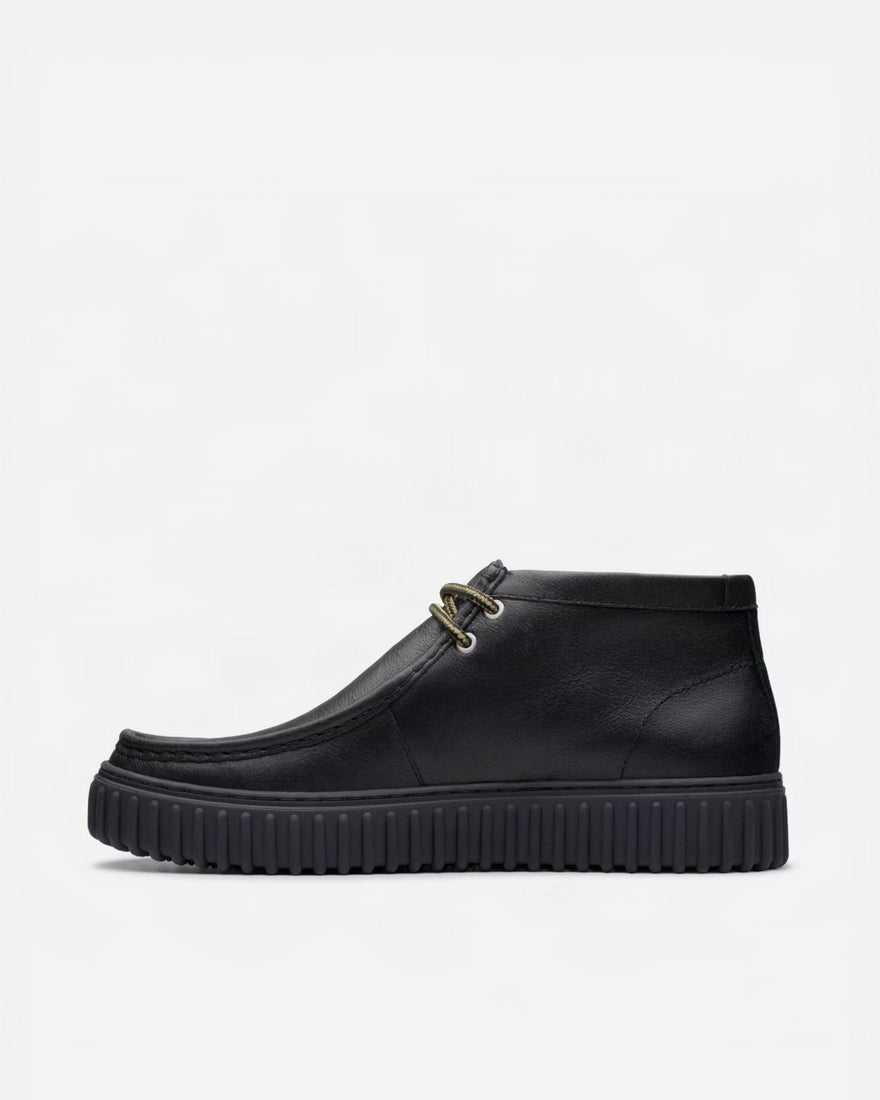 Clarks Torhill Hi Ankle Boot - Black Leather