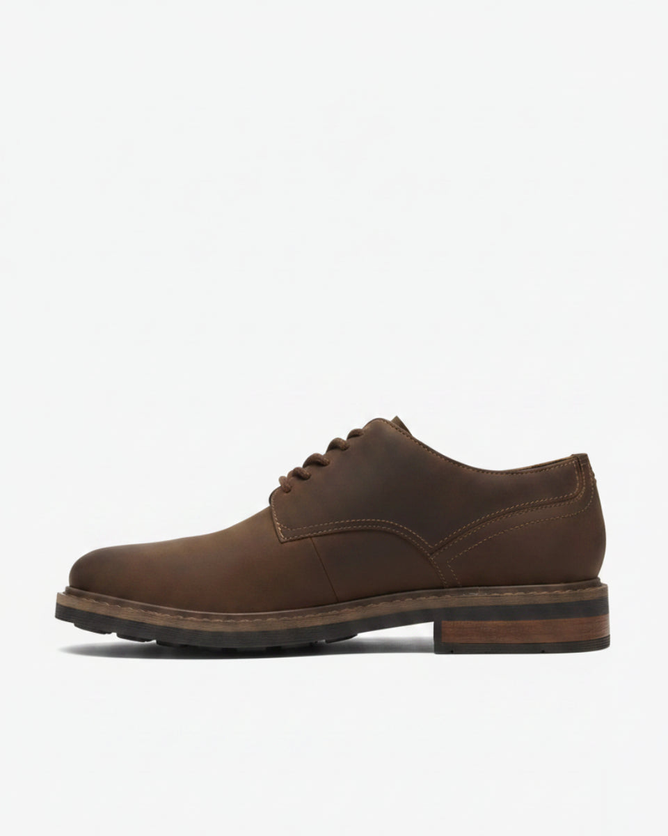 Clarks Newford Lace – Beeswax - LuxxeCoast
