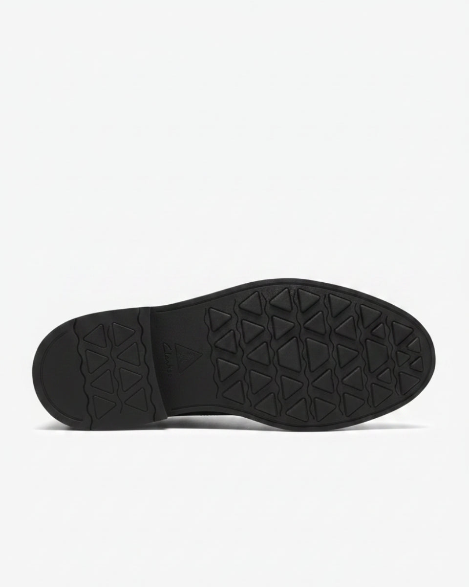 Clarks Newford Lace – Beeswax - LuxxeCoast