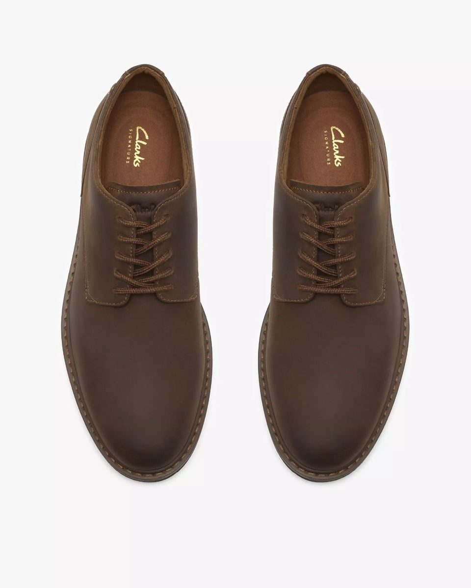 Clarks Newford Lace – Beeswax - LuxxeCoast