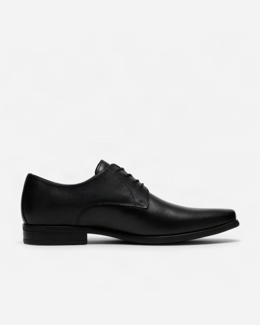 Clarks Colkirk Lace – Black Leather