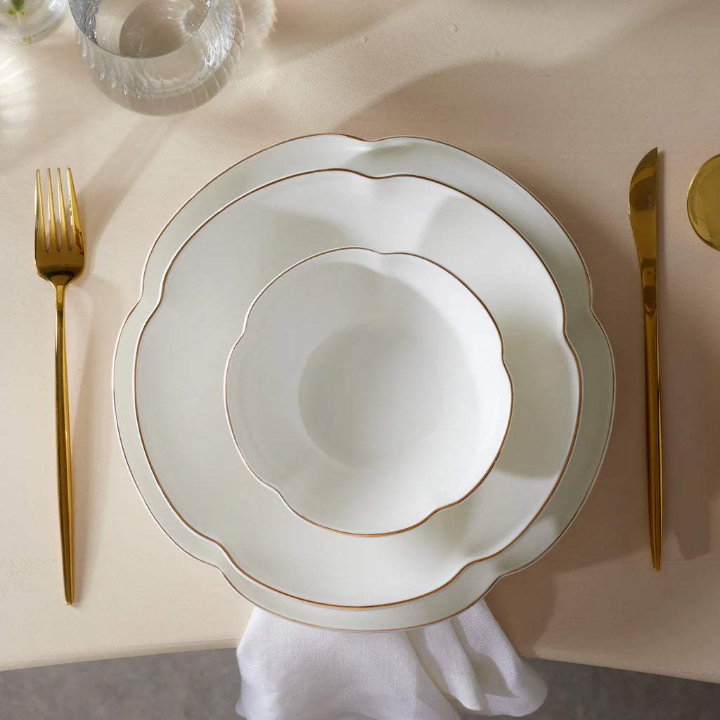 Karaca 24-Piece Bone China Dinner Set for 6 People – Gold