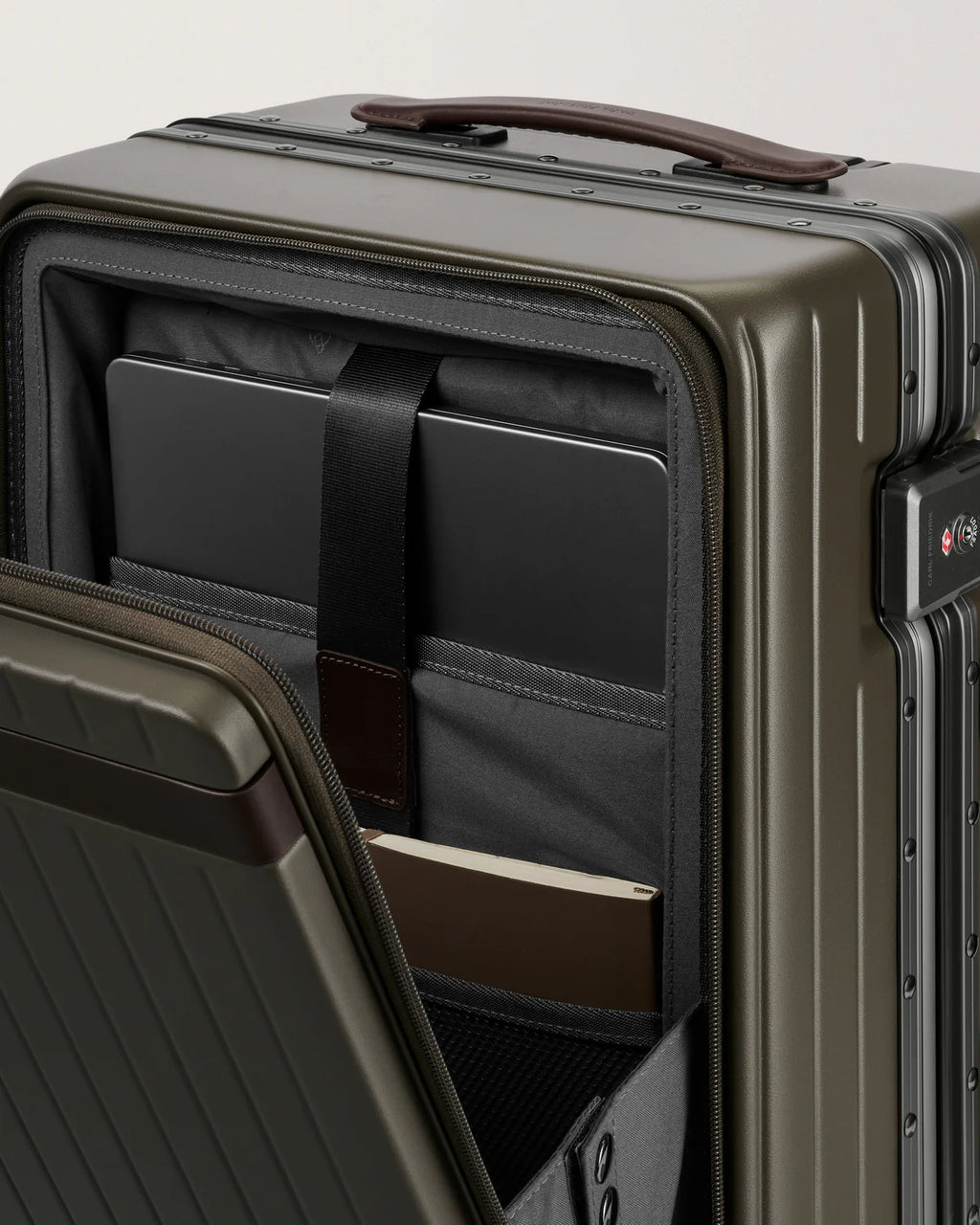 Carl Friedrik The Carry-on X (Hybrid) - Olive/Chocolate