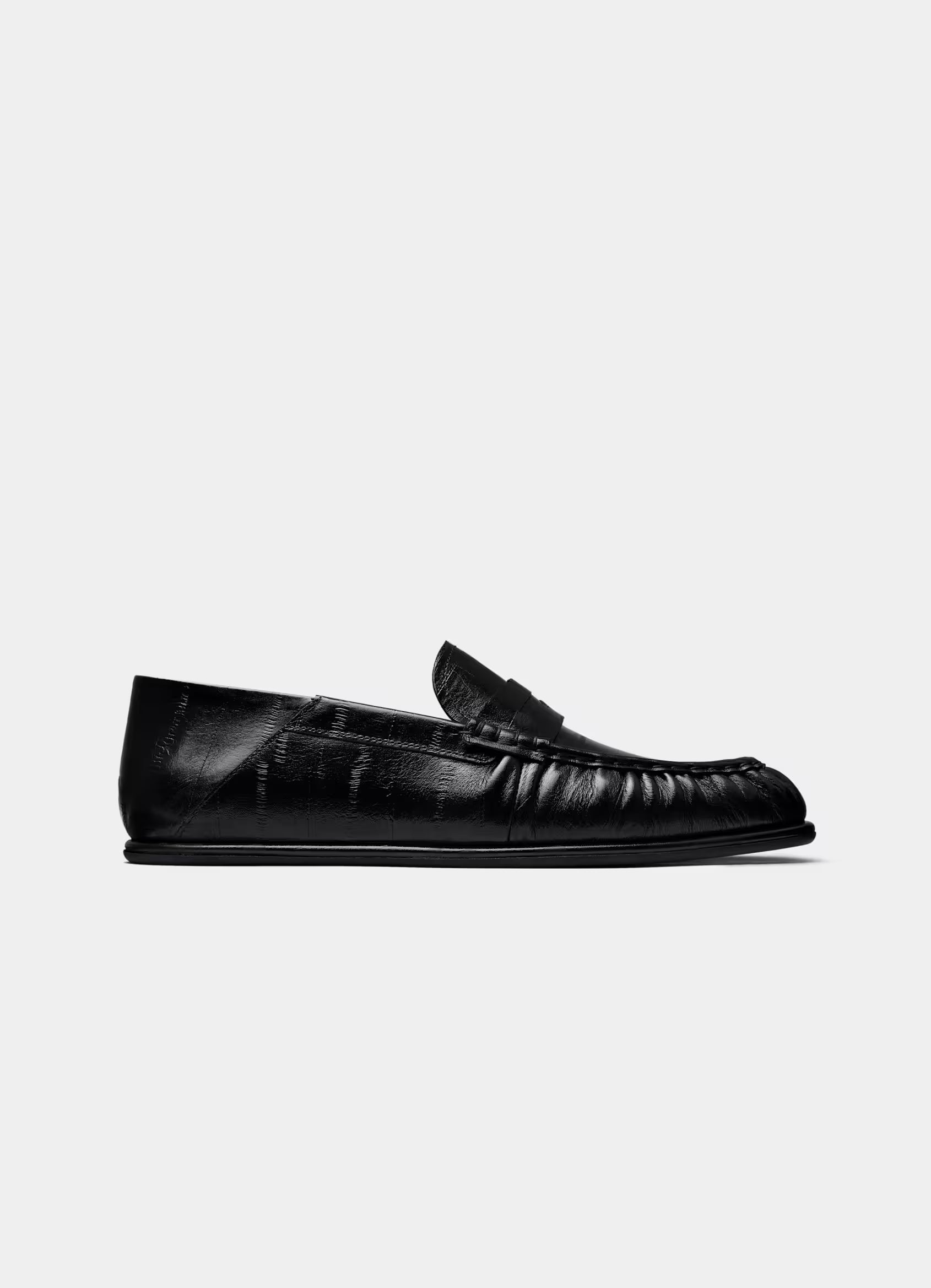 SUITSUPPLY Black Crocodile-Embossed Grain Loafer