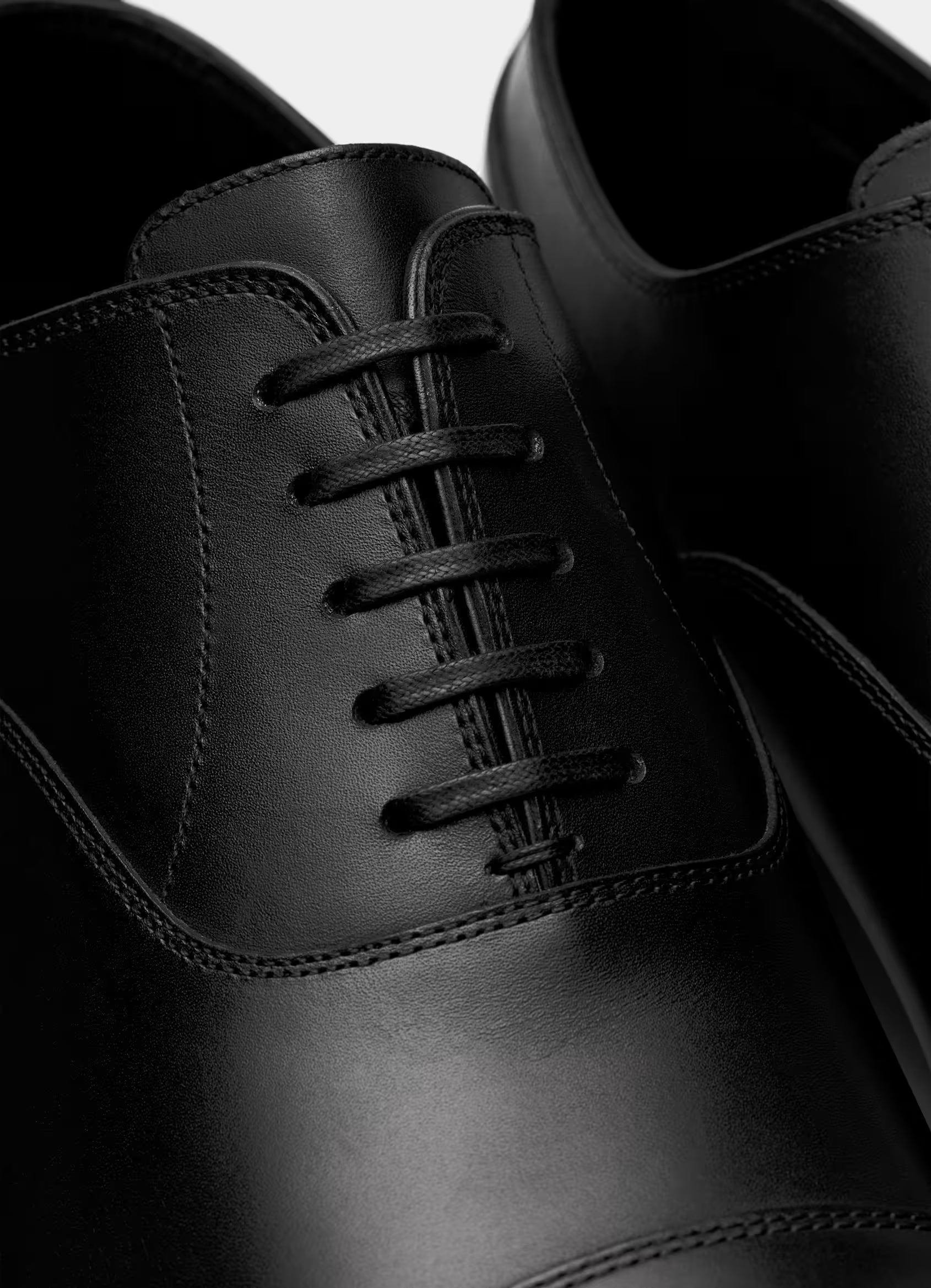 SUITSUPPLY Black Oxford Shoes