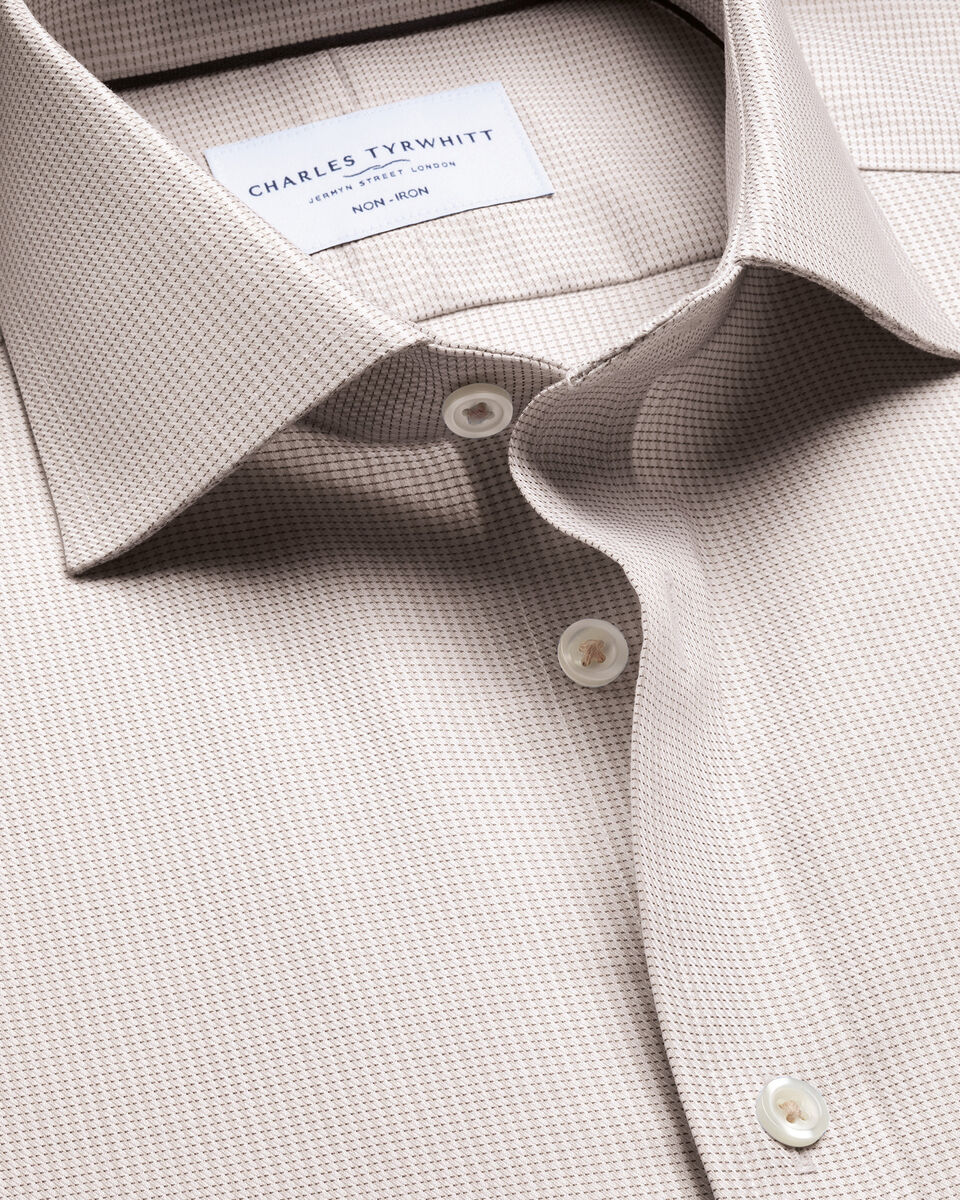 Charles Tyrwhitt Non-Iron Stretch Greenwich Weave Shirt – Stone