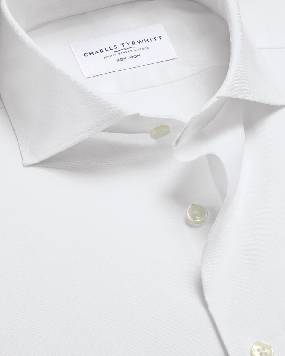 Charles Tyrwhitt Non-Iron Twill Performance Shirt - White
