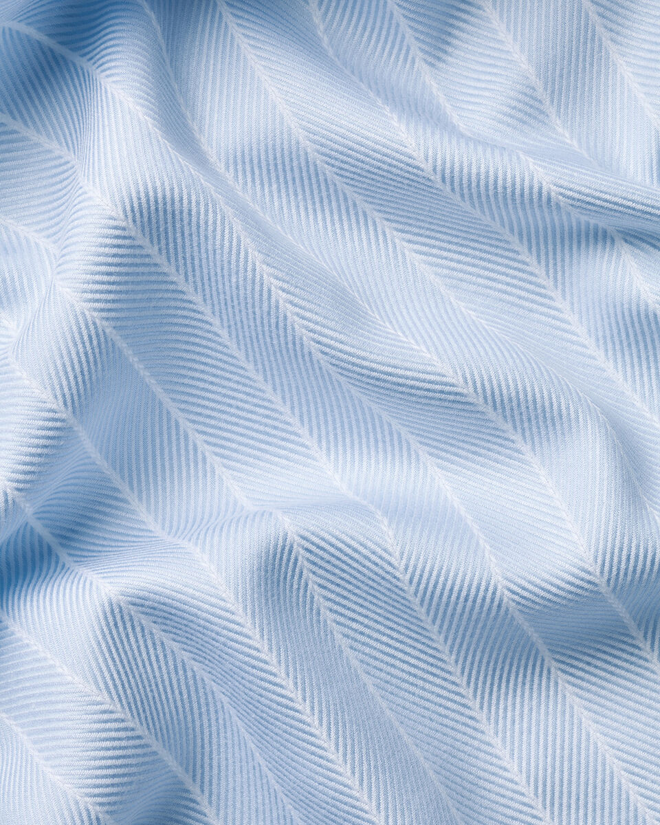 Charles Tyrwhitt Cutaway Collar Non-Iron Herringbone Stripe Shirt - Light Blue
