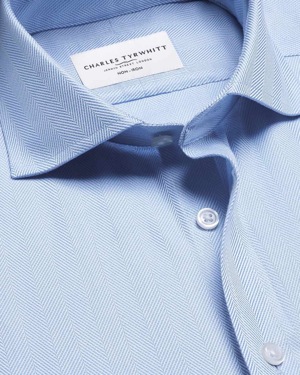 Charles Tyrwhitt Cutaway Collar Non-Iron Herringbone Shirt - Sky Blue