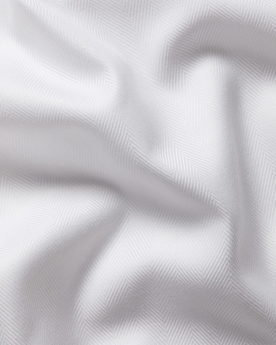 Charles Tyrwhitt Non-Iron Herringbone Shirt - White