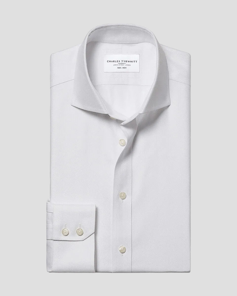 Charles Tyrwhitt Non-Iron Herringbone Shirt - White