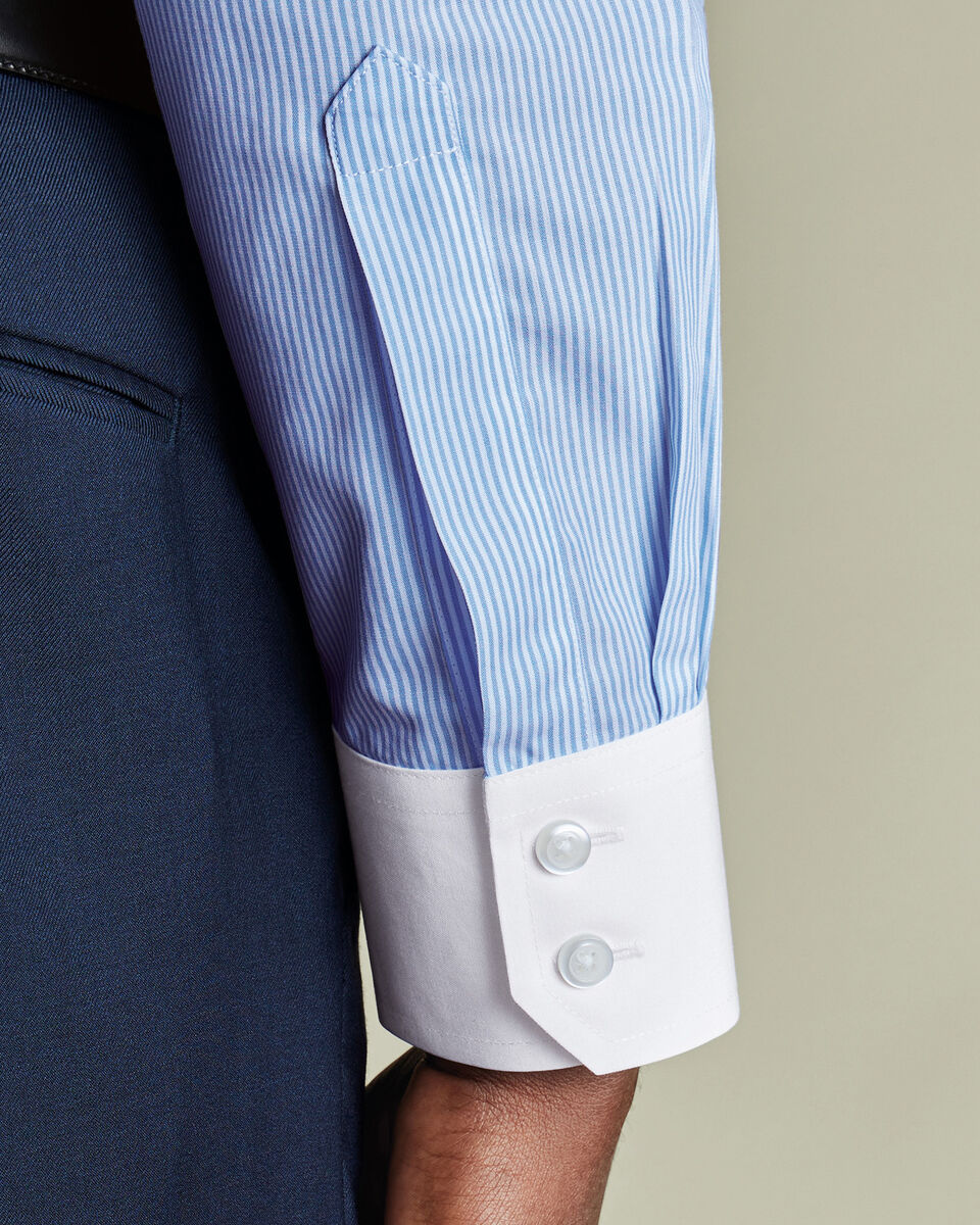 Charles Tyrwhitt Cutaway Collar Non-Iron Poplin Stripe Winchester Shirt - Sky