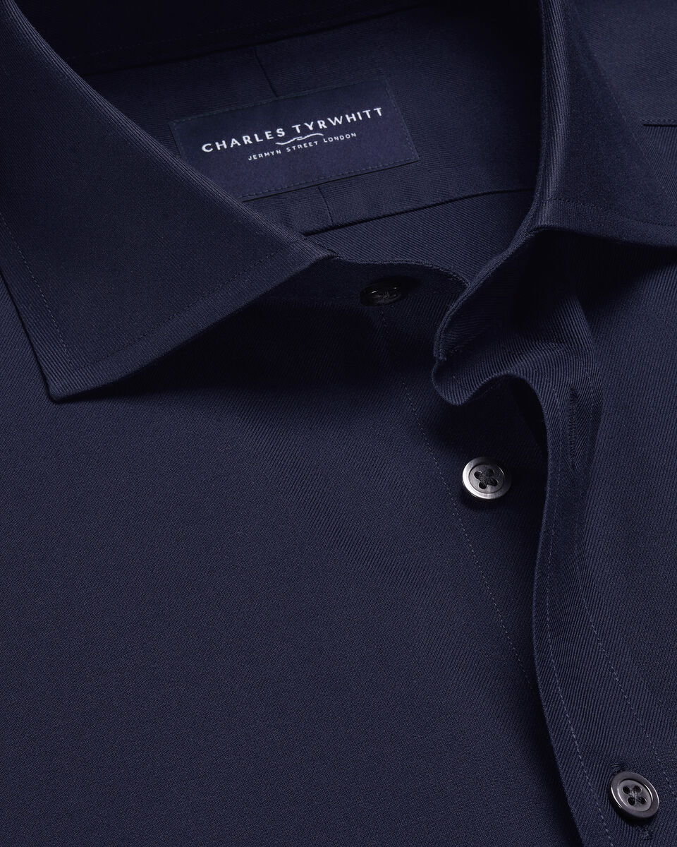 Charles Tyrwhitt Cutaway Collar Non-Iron Twill Shirt - Navy