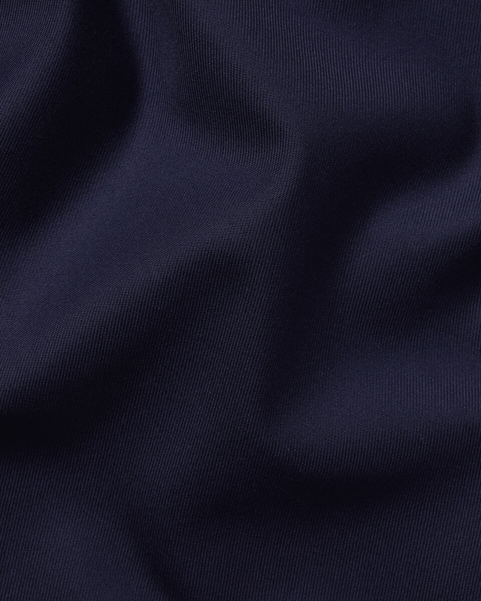 Charles Tyrwhitt Cutaway Collar Non-Iron Twill Shirt - Navy