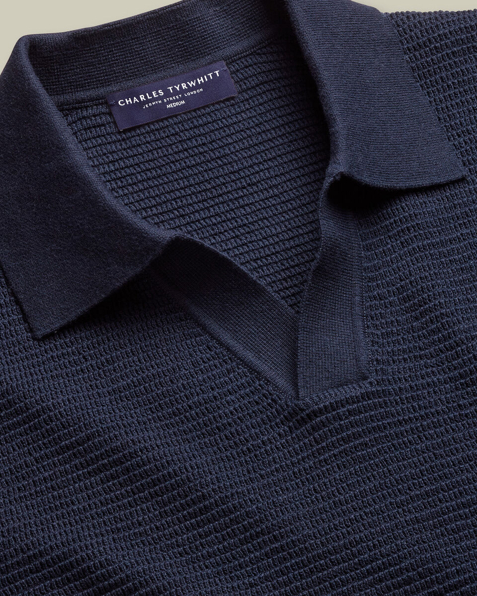 Charles Tyrwhitt Cotton Texture Trophy Neck Knitted Polo – Navy