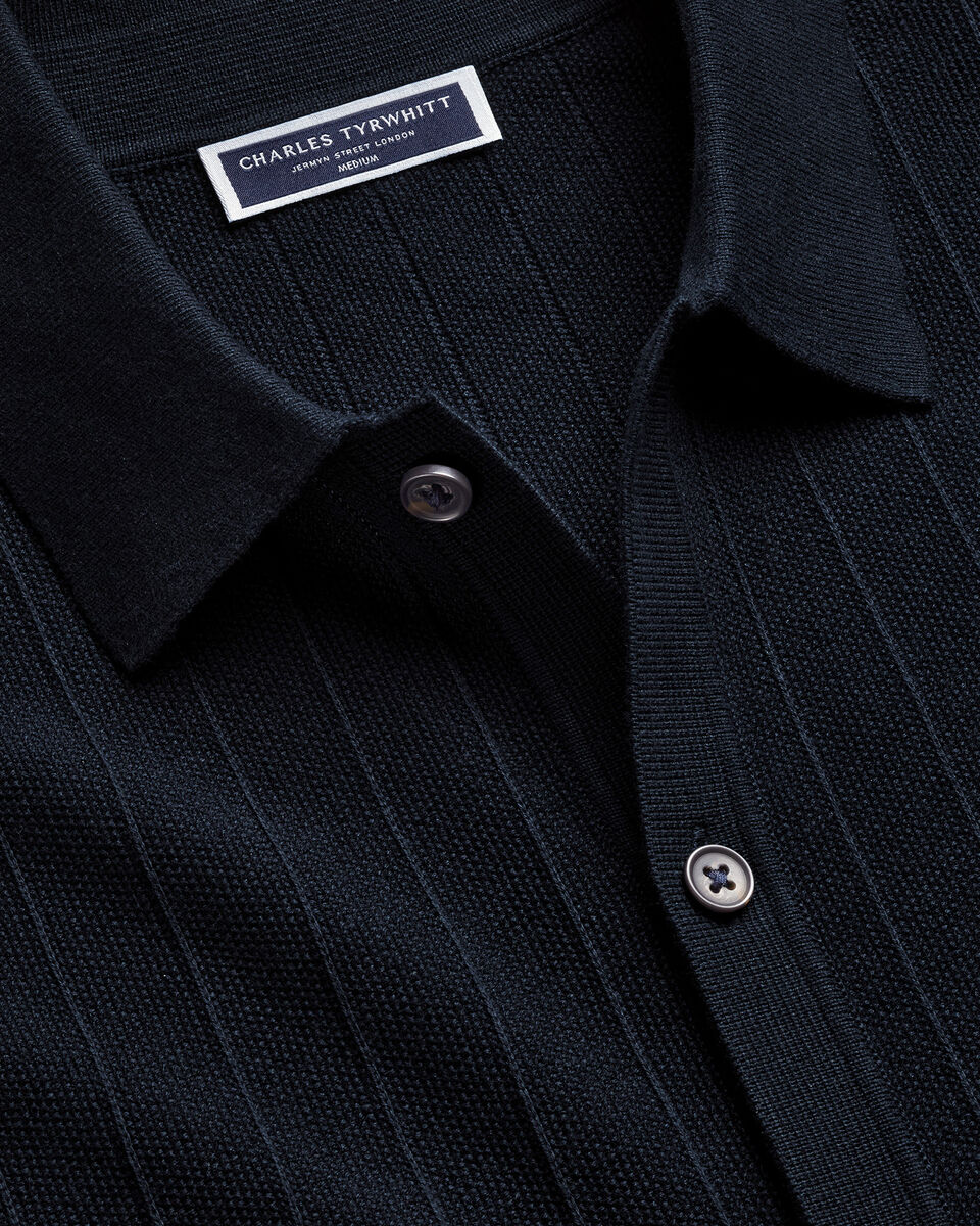 Charles Tyrwhitt Cotton Stripe Texture Button Through Knitted Polo – Navy