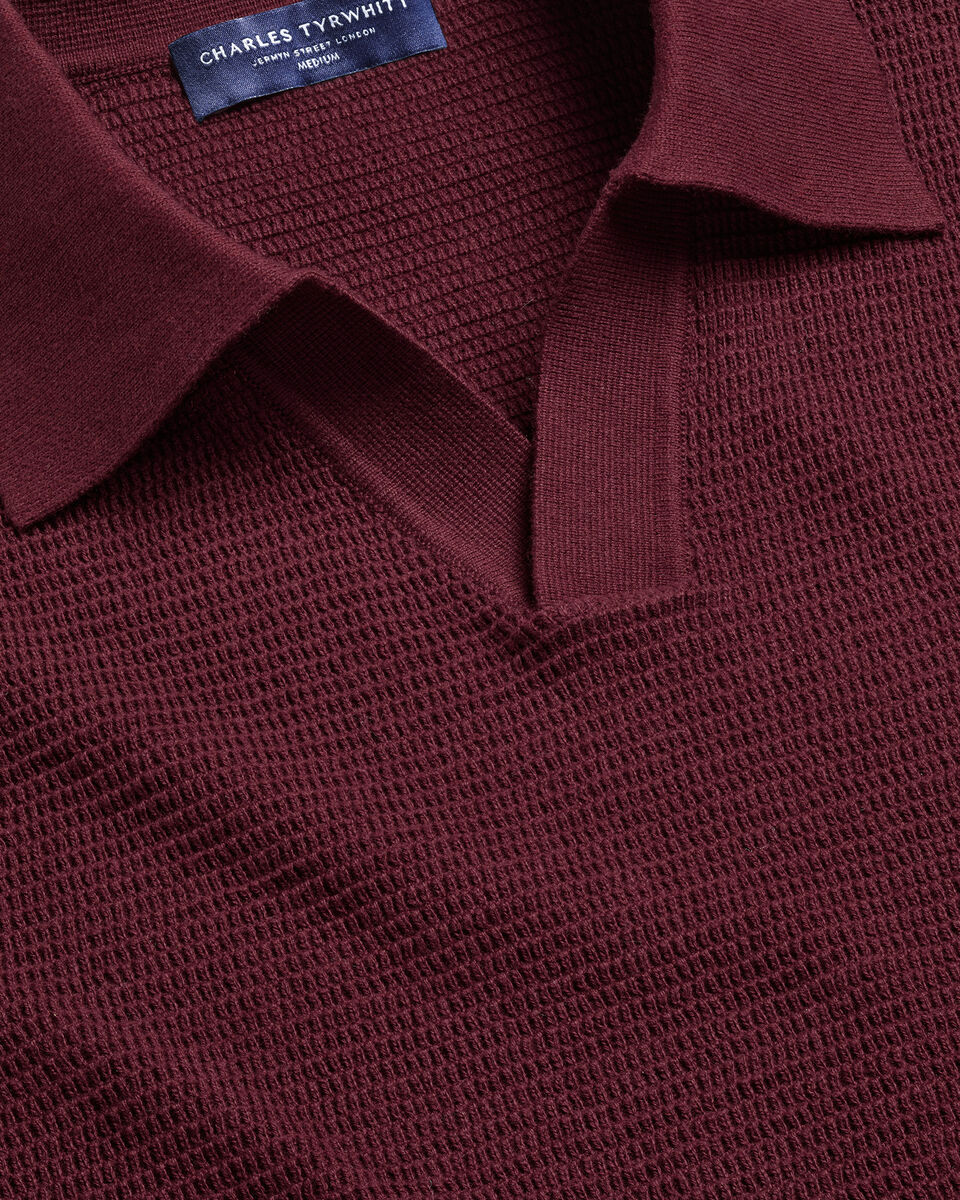 Charles Tyrwhitt Cotton Texture Trophy Neck Knitted Polo – Burgundy