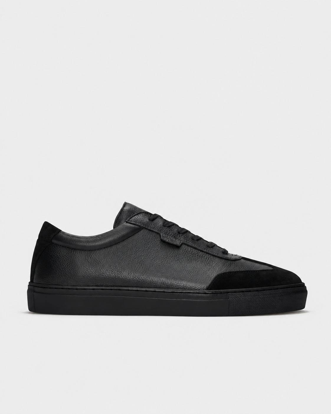 UNIFORM STANDARD Series 3 Triple Black Leather