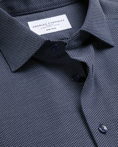 Charles Tyrwhitt Non-Iron Stretch Texture Shirt - Navy