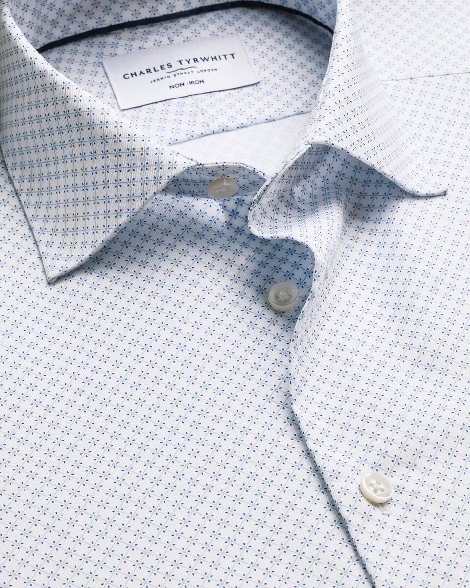 Charles Tyrwhitt Non-Iron Stretch Print Shirt - White & Light Blue
