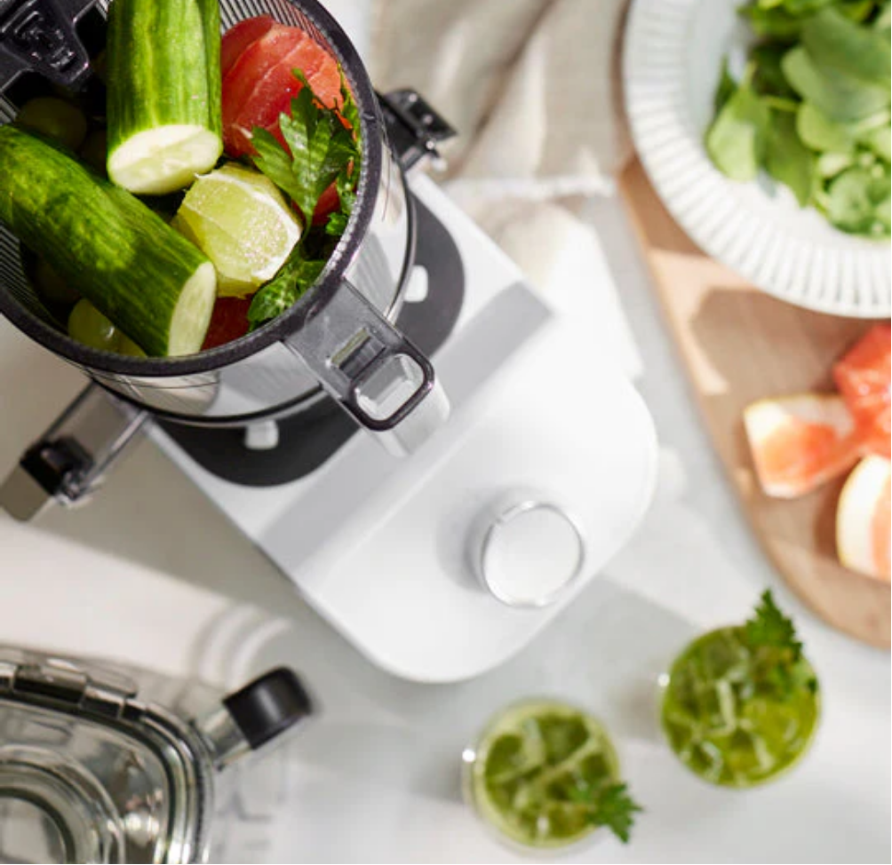 NAMA C2 Cold Press Juicer + Blender