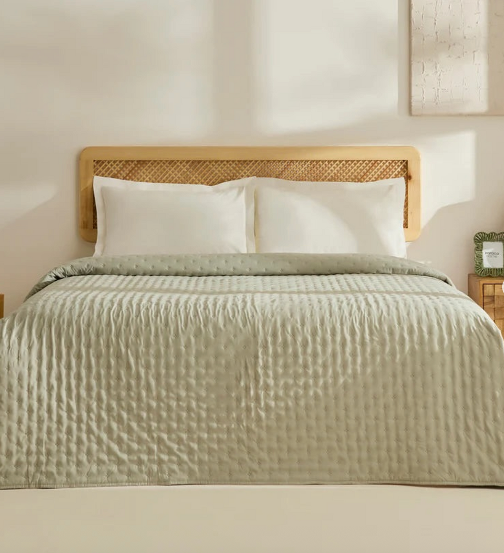 Karaca Home Breezy Bedspread – Sage Green
