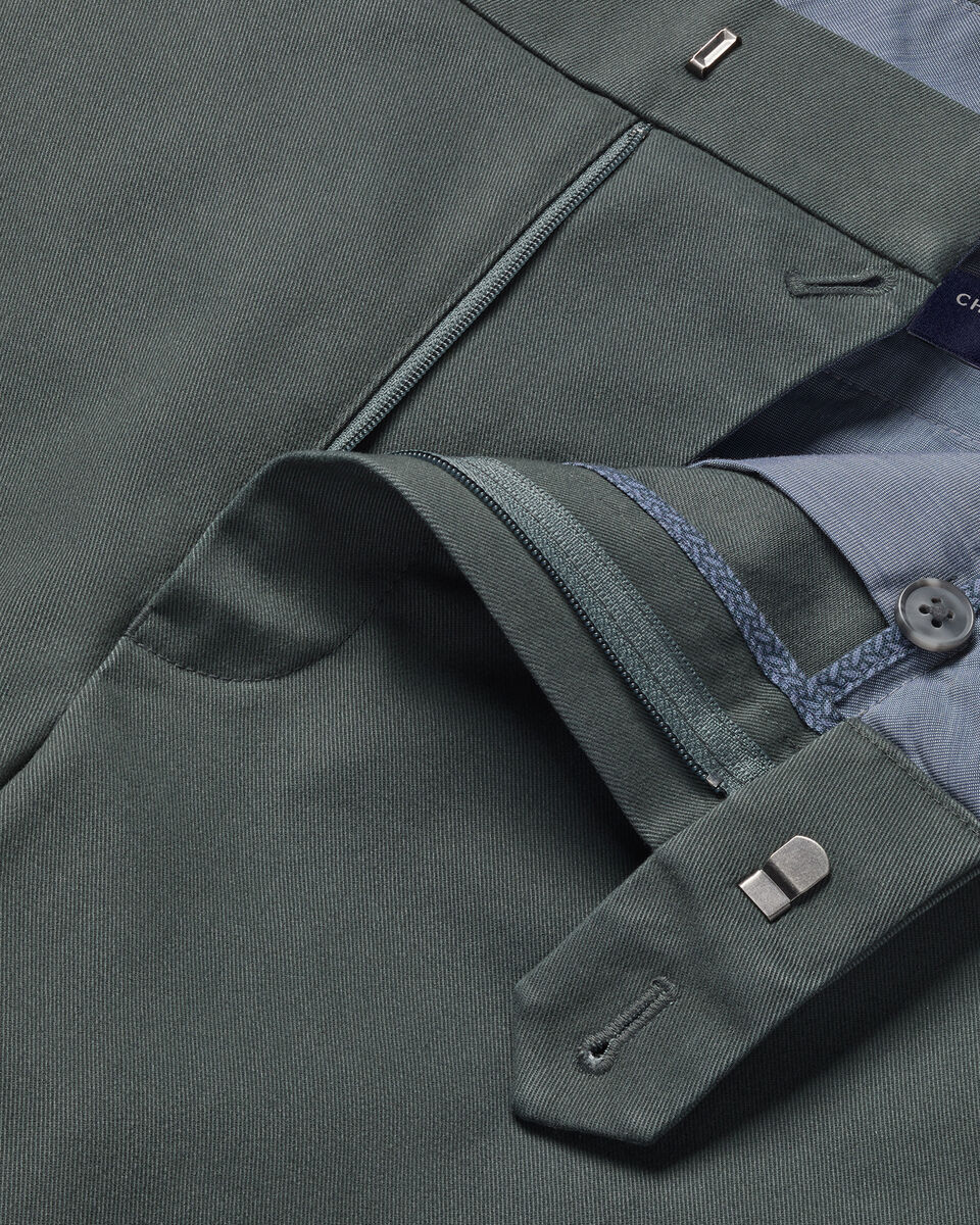Charles Tyrwhitt Ultimate Non-Iron Chinos - Green