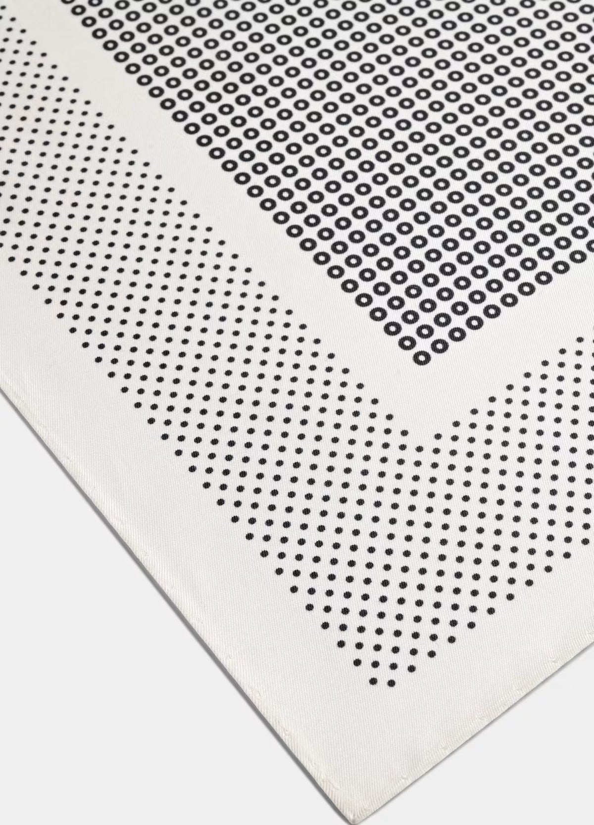 SUITSUPPLY White & Navy Dotted Pocket Square - Pure Silk by Silk Pro, Italy