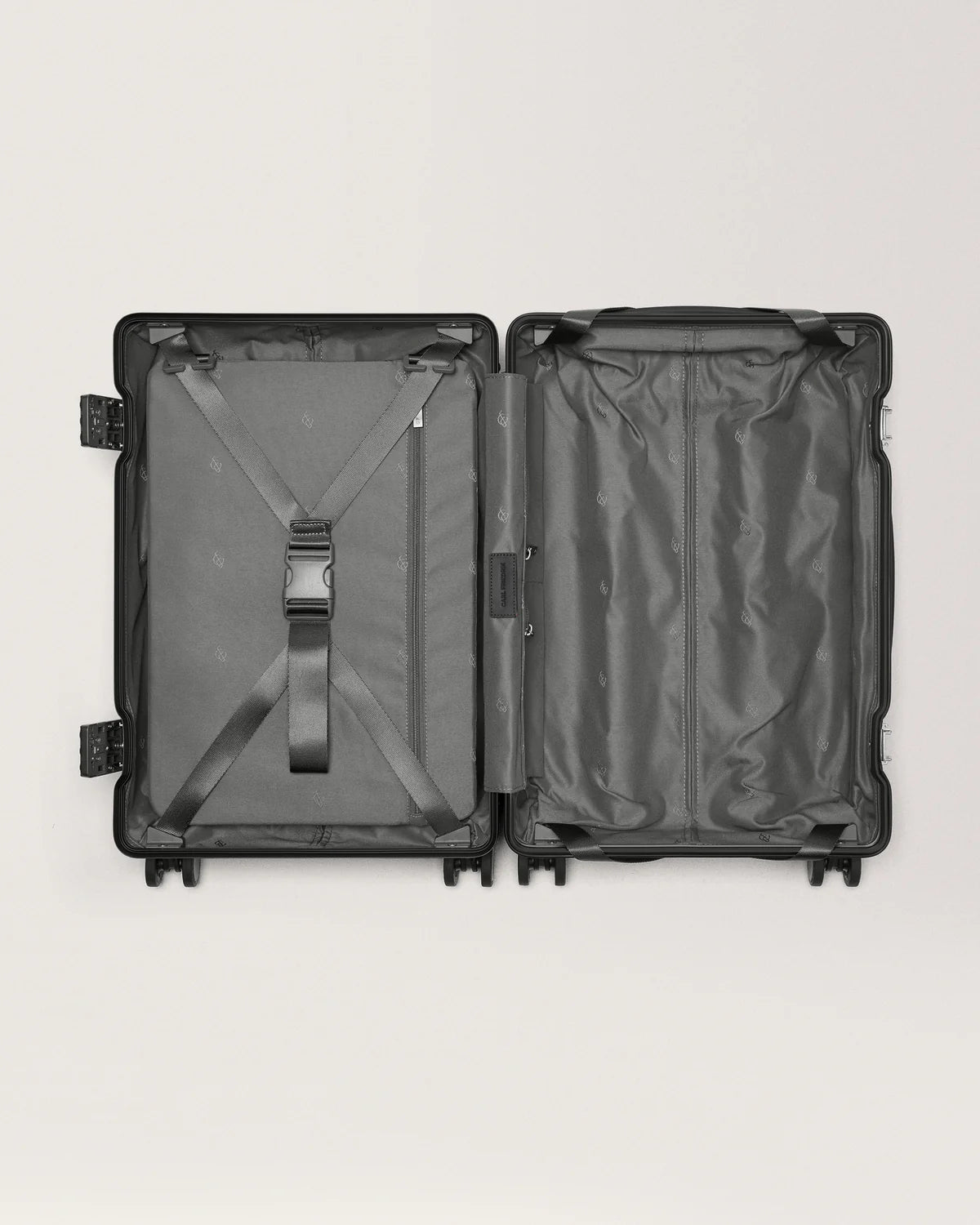Carl Friedrik The Carry-on (Hybrid) - Black/Black