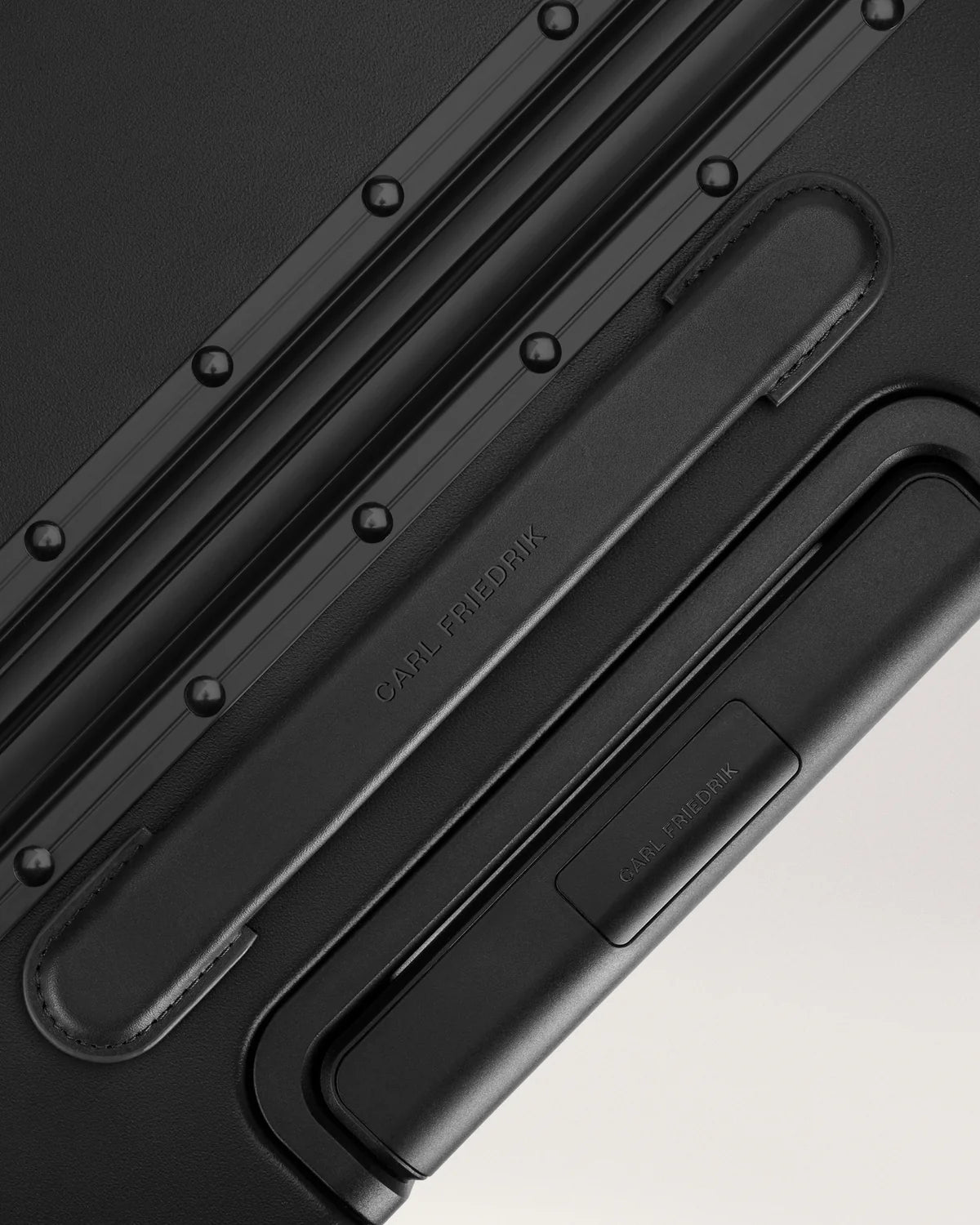 Carl Friedrik The Carry-on (Hybrid) - Black/Black