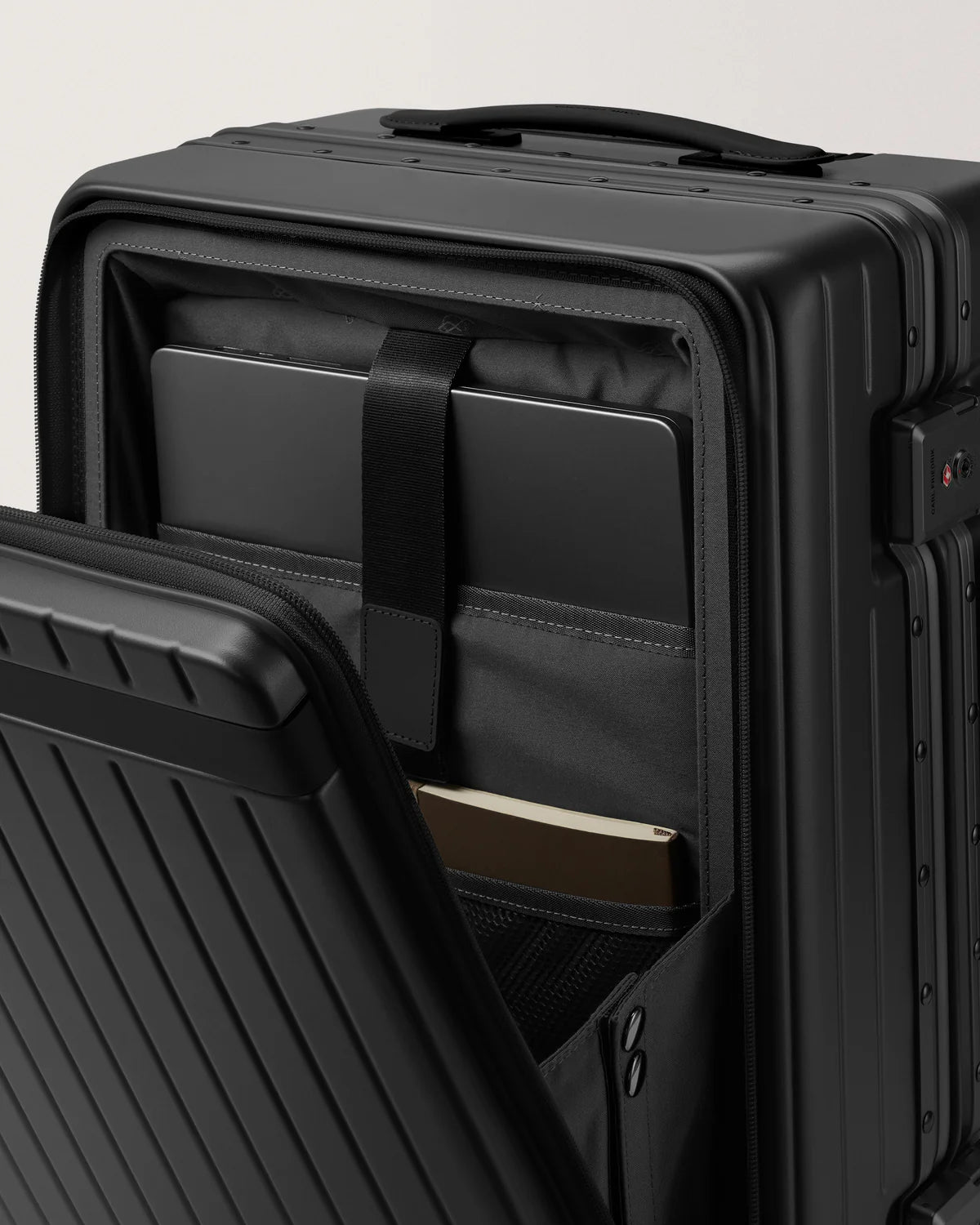 Carl Friedrik The Carry-on X (Hybrid) - Black/Black