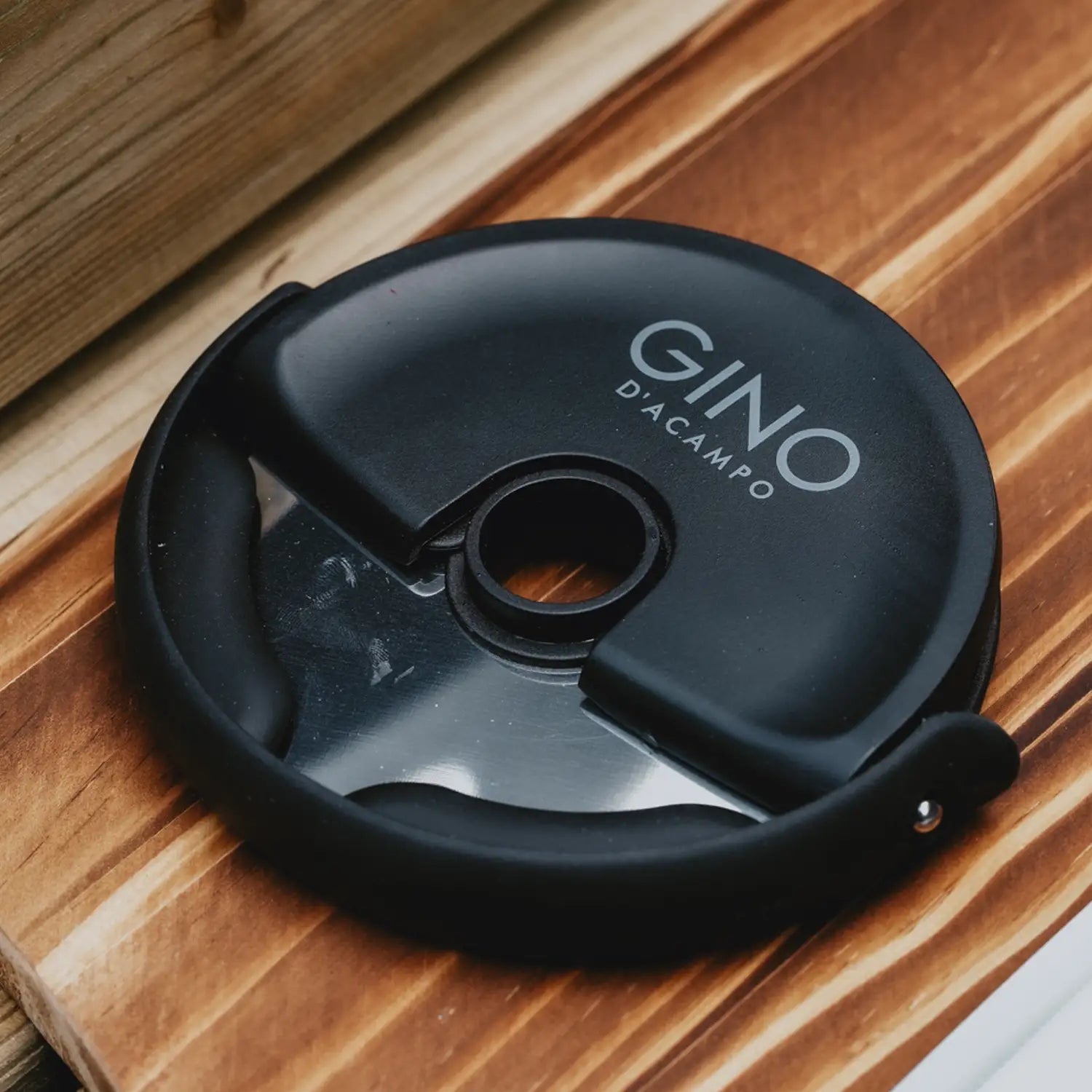 GINO D'ACAMPO Disc Style Pizza Cutter